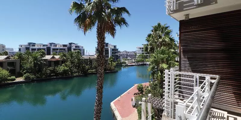 فندق Waterfront Village