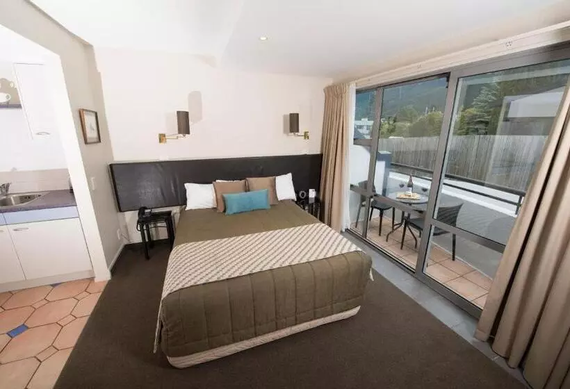 Отель Hurley S Of Queenstown