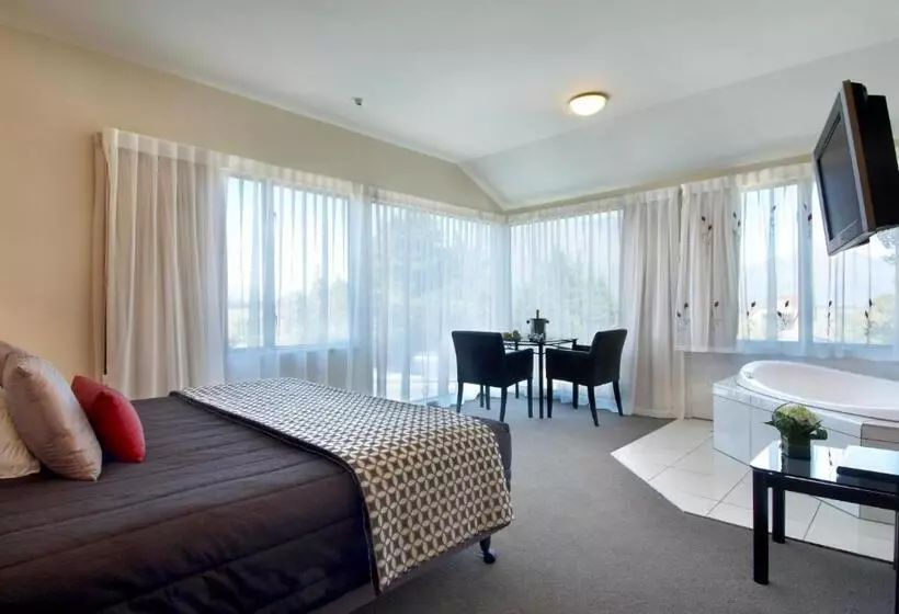 Отель Hurley S Of Queenstown