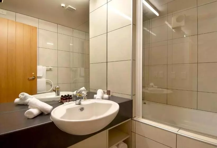 Отель Hurley S Of Queenstown