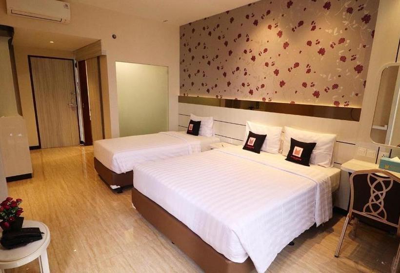 בית מלון כפרי Mine Home  Kebon Kawung