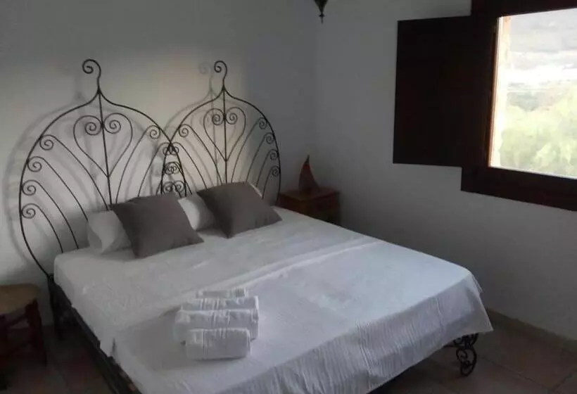 Hotelli La Marmita De Ahlam