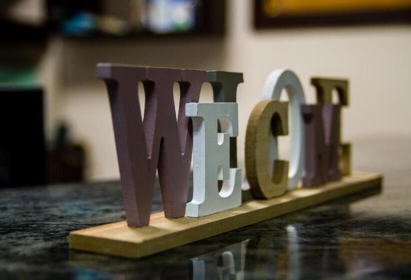 ペンション Sezoni South Burgas