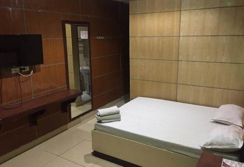 Hotell Oyo 640 Spring