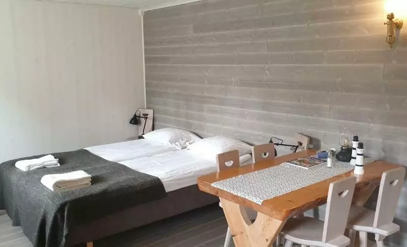 Retkeilymaja Skutskepparn Kuststation