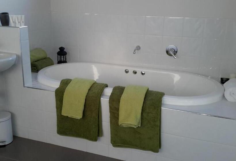 مبيت وإفطار Bass Coast Country Cottages