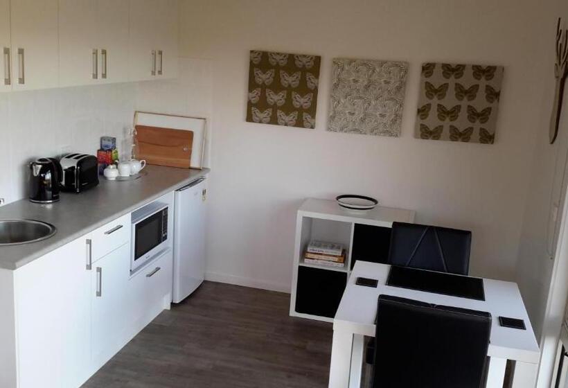 مبيت وإفطار Bass Coast Country Cottages