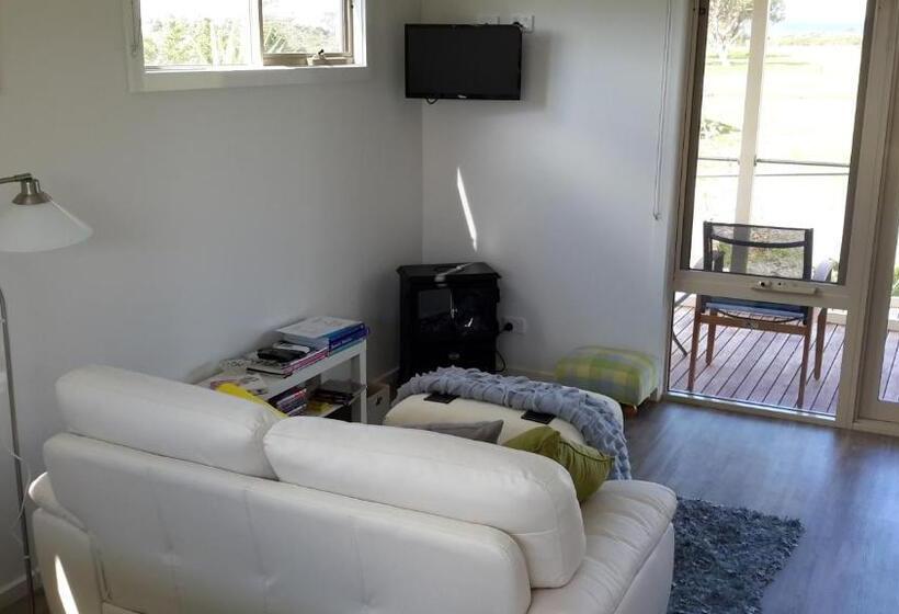 مبيت وإفطار Bass Coast Country Cottages