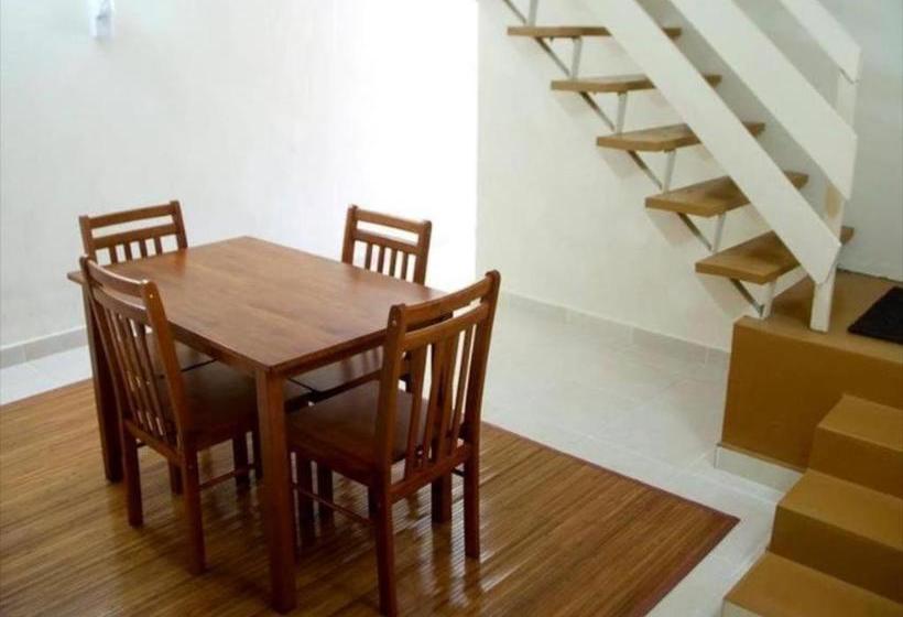 פנסיון Putra Putri Lodge