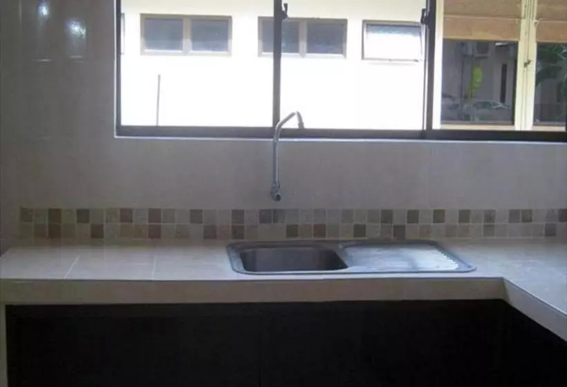 Pension Putra Putri Lodge