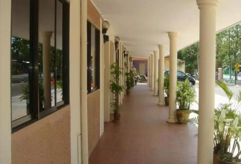 Pension Putra Putri Lodge