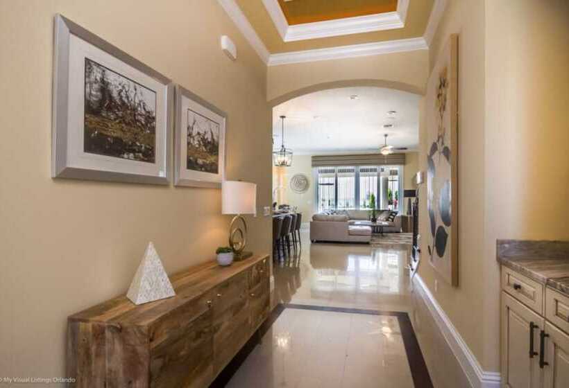 7 Bdrmstheatergamermpoolmansion