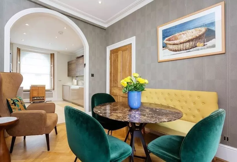 A Belgravia Abode