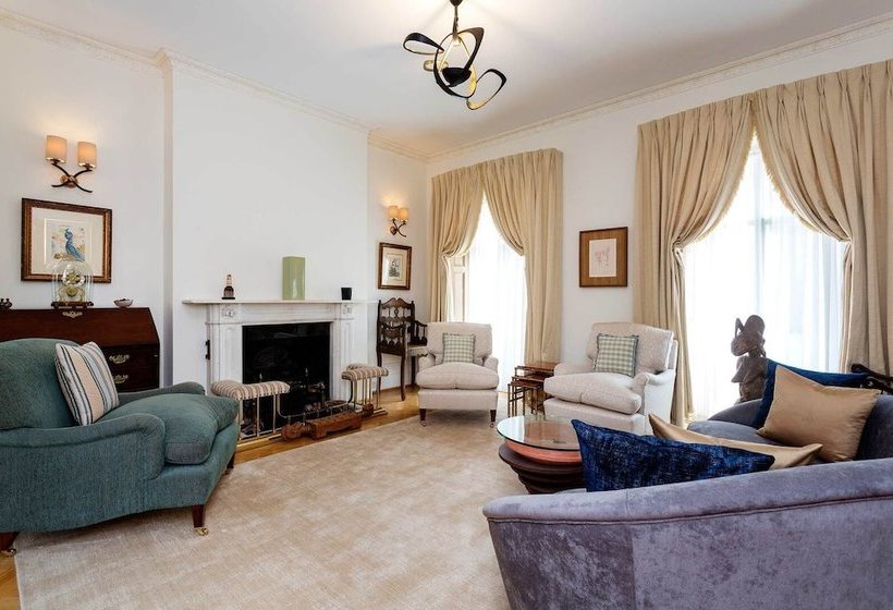 A Belgravia Abode