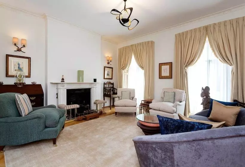 A Belgravia Abode
