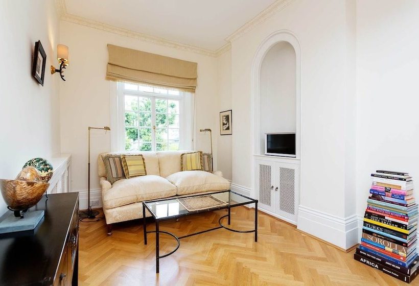 A Belgravia Abode