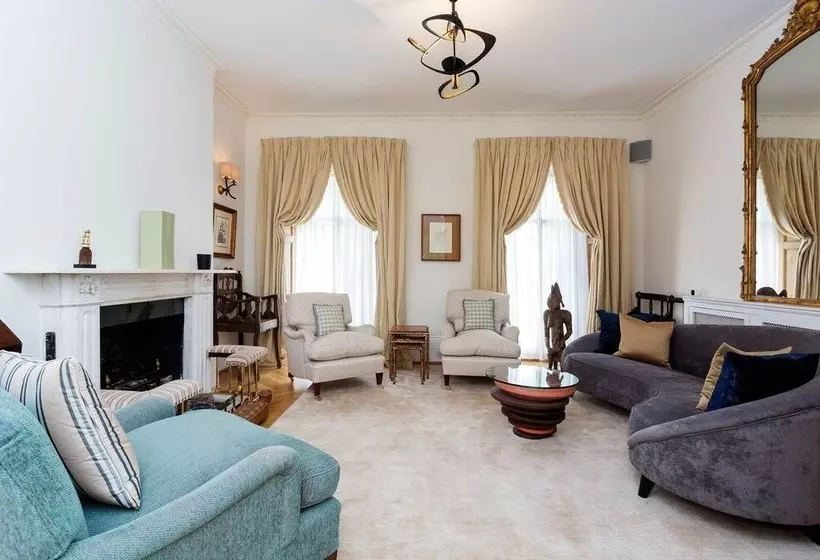A Belgravia Abode
