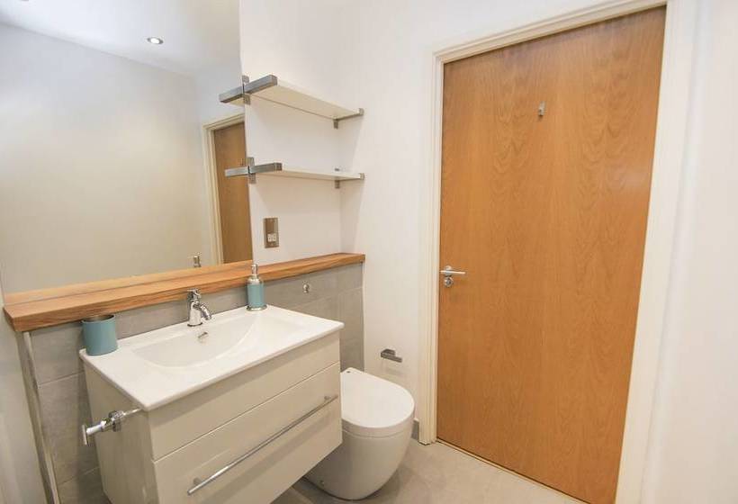 Clock Tower 2 Central By Brighton Holiday Lets