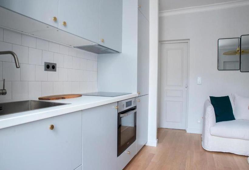 Dreamyflat   Montmartre Ll