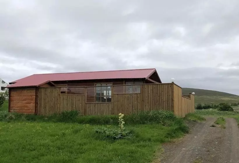 Einishus Cottages