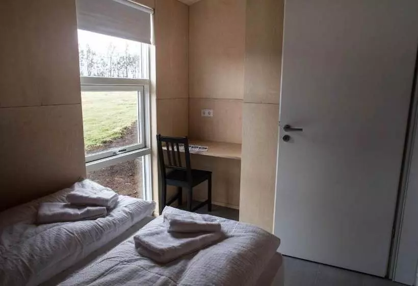 Einishus Cottages