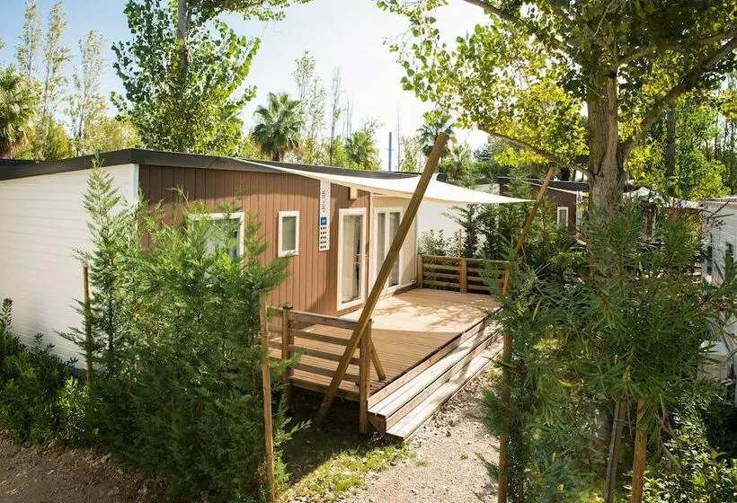 هتل Camping De L'espiguette