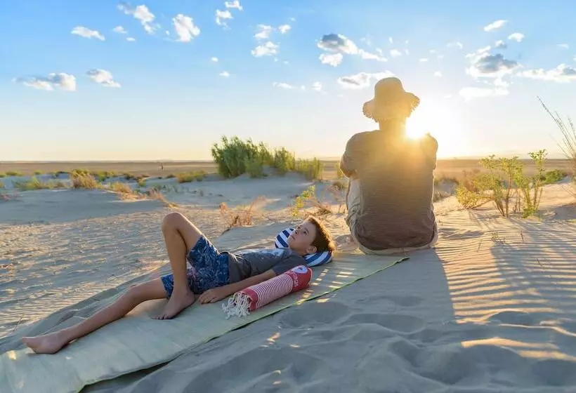 هتل Camping De L'espiguette