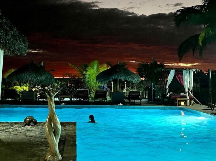 هتل Le Moya Beach