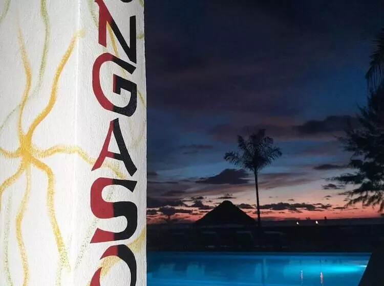 هتل Le Moya Beach