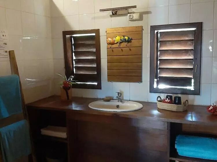 هتل Le Moya Beach