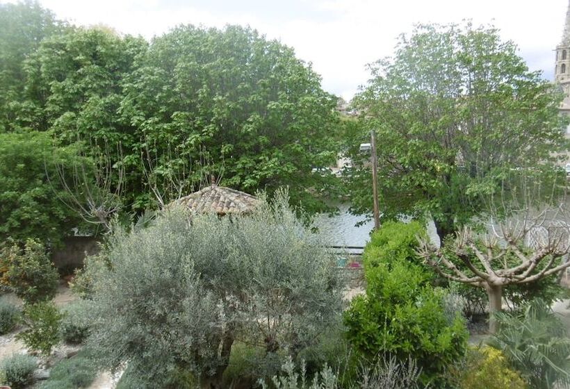 膳宿费 Limoux Riverside Gardens