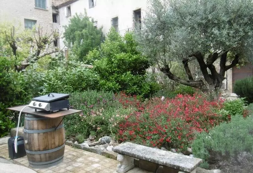 Majatalo Limoux Riverside Gardens