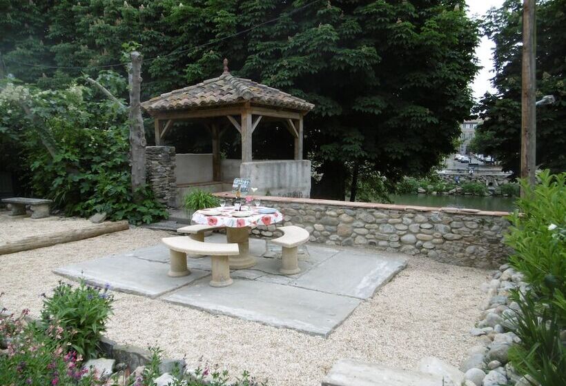 膳宿费 Limoux Riverside Gardens