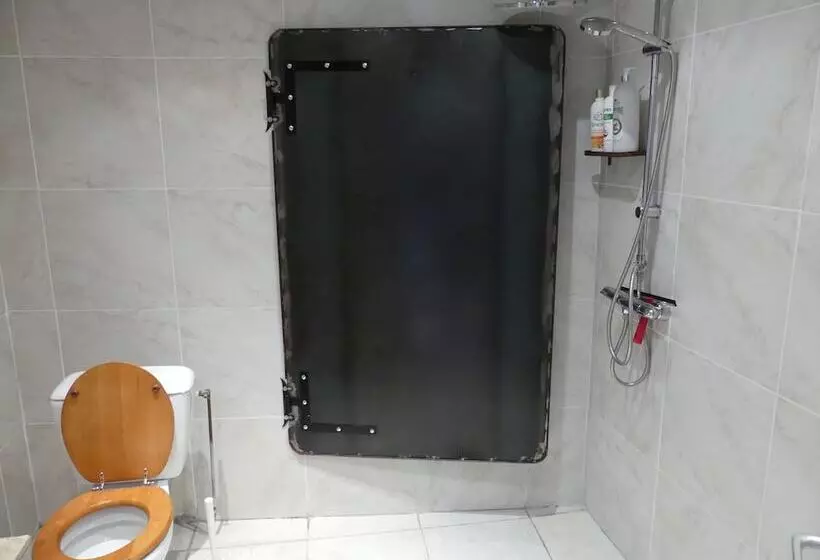 Majatalo Limoux Riverside Gardens