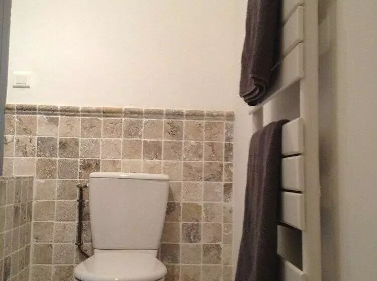 Majatalo Limoux Riverside Gardens