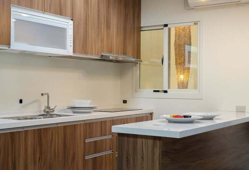 پانسیون T.t. House