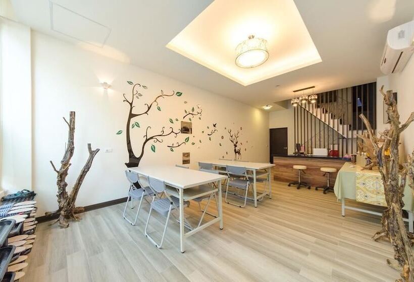 پانسیون T.t. House