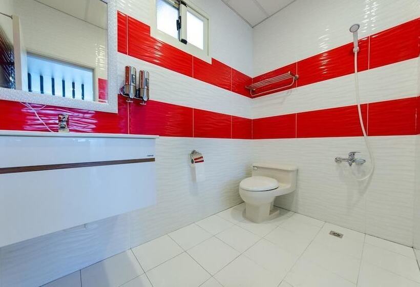 پانسیون T.t. House