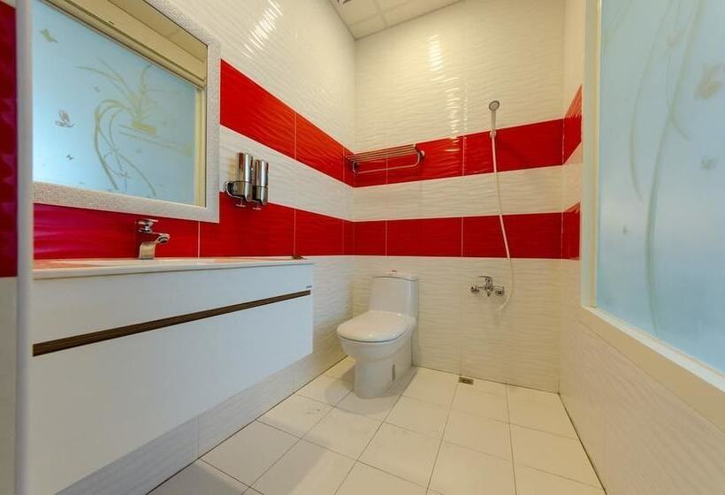 پانسیون T.t. House