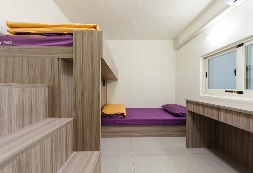 پانسیون T.t. House