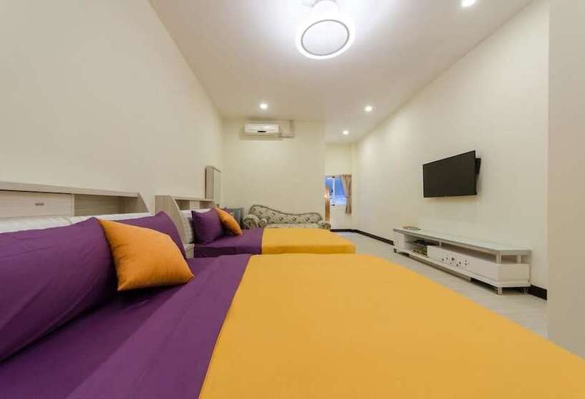 پانسیون T.t. House