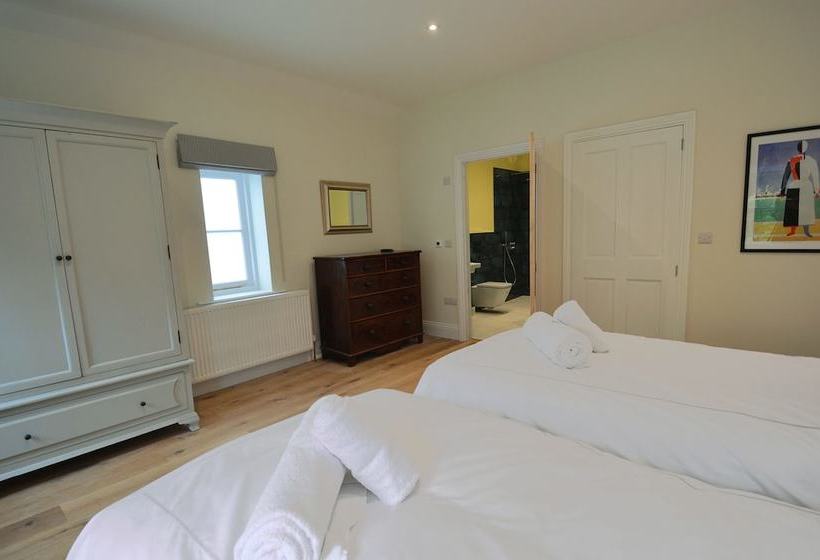 Резиденция Rosevean House