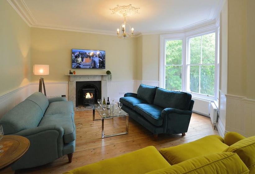 Резиденция Rosevean House