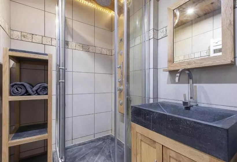 اقامتگاه Résidence Le Sérac Val Thorens