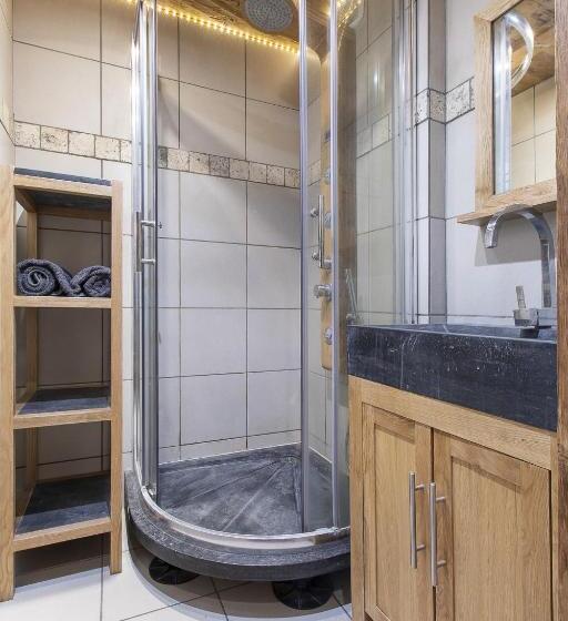 اقامتگاه Résidence Le Sérac Val Thorens