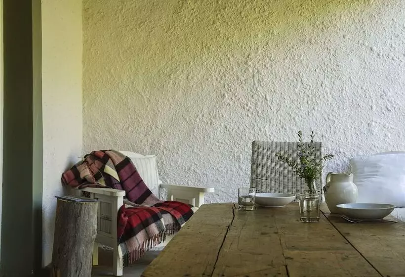 African Relish Cottages