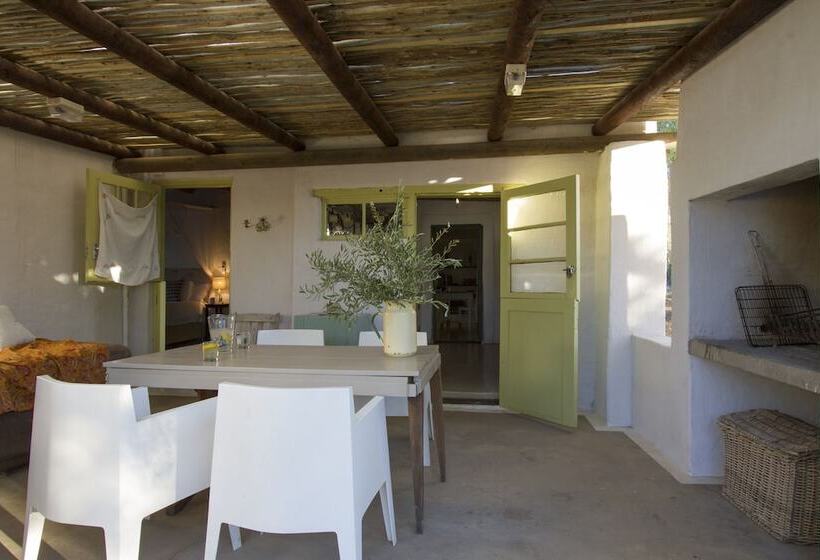 African Relish Cottages