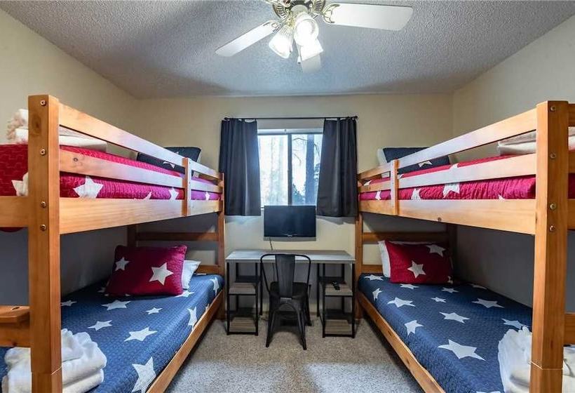 Casa Del Rey Three Bedroom Cabin With Hot Tub