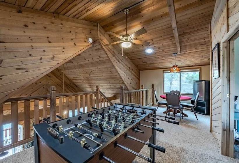 Casa Del Rey Three Bedroom Cabin With Hot Tub