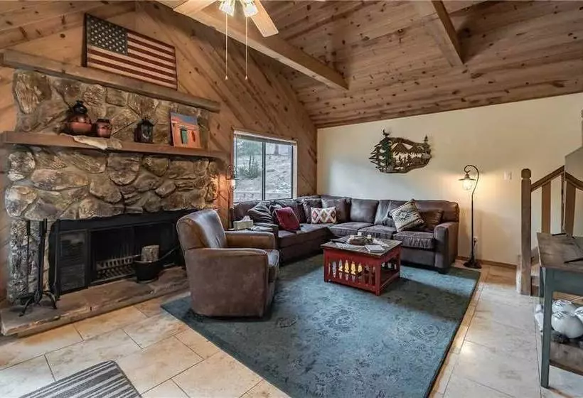 Casa Del Rey  Three Bedroom Cabin With Hot Tub